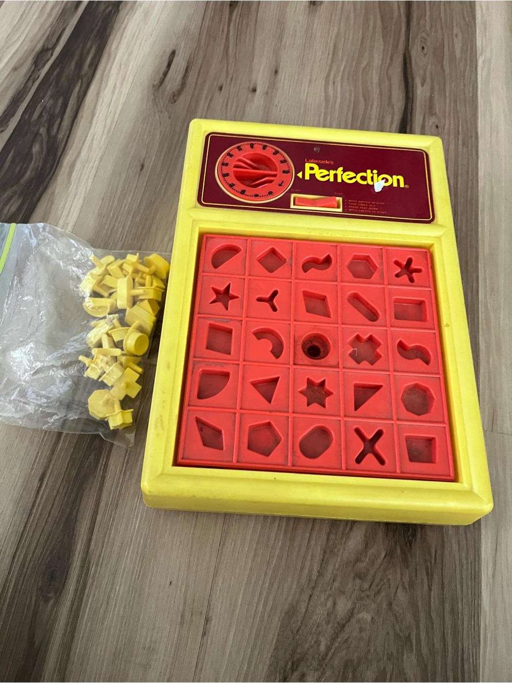 Vintage Perfection Lakeside 1975 No 8370 Family Action Game